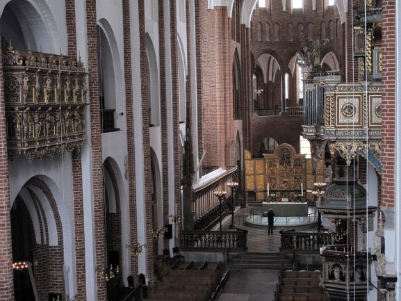 ロスキレ大聖堂には、王家の方々がミサの際にお使いになった王家専用席もあります。