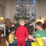 デンマークではクリスマス前に親しい友人や家族と集います。